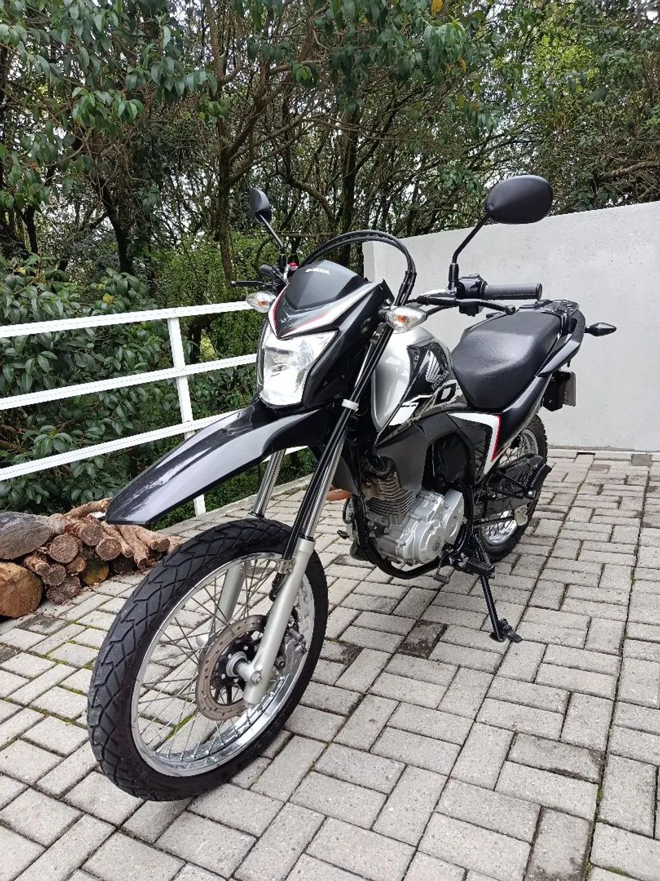 Bros 160 completa 