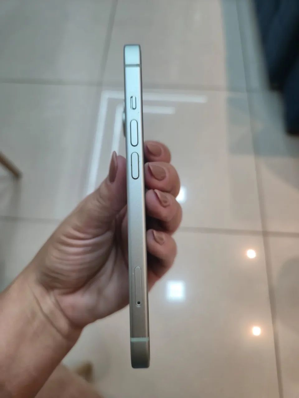 IPHONE 15 128GB VERDE SEMI NOVO COM CAIXA  - Foto 2