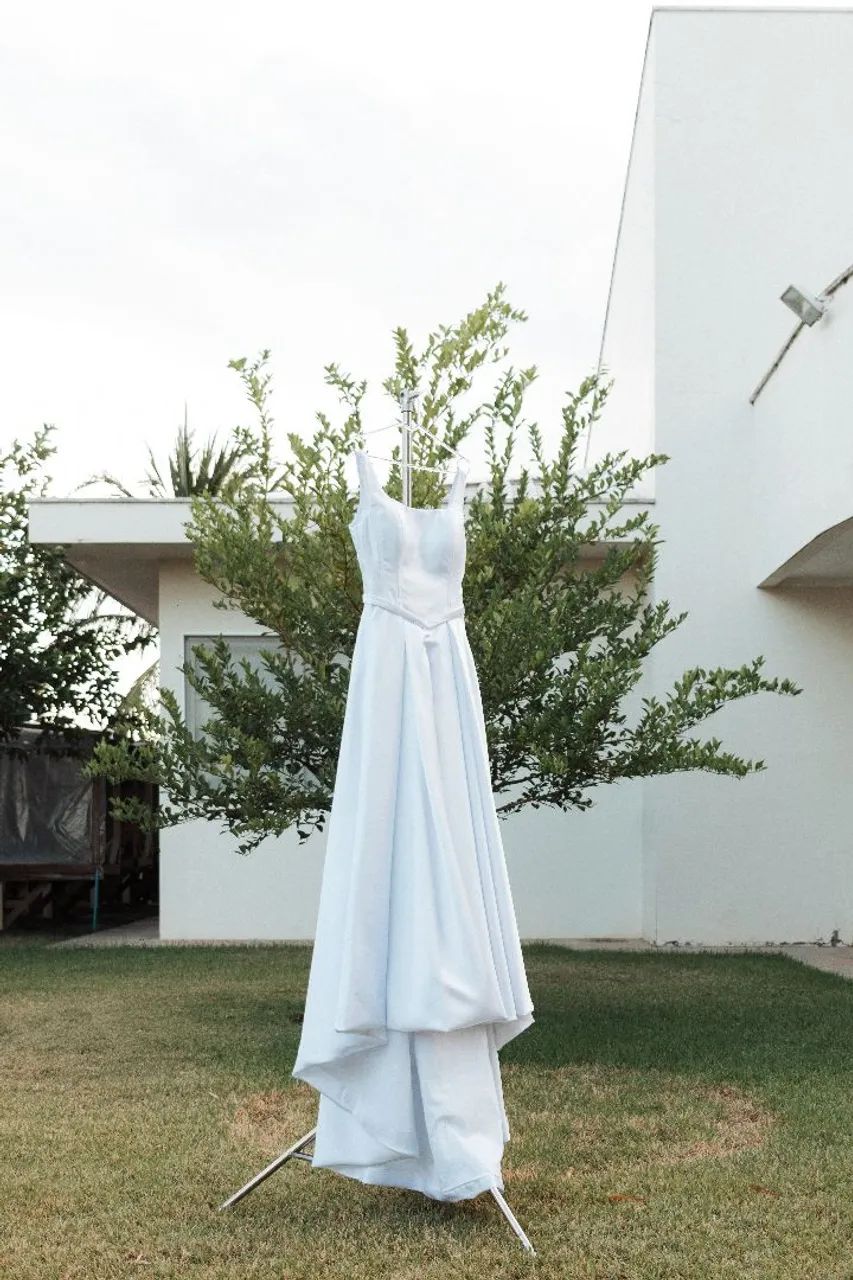 Vestido de noiva minimalista tam 36 