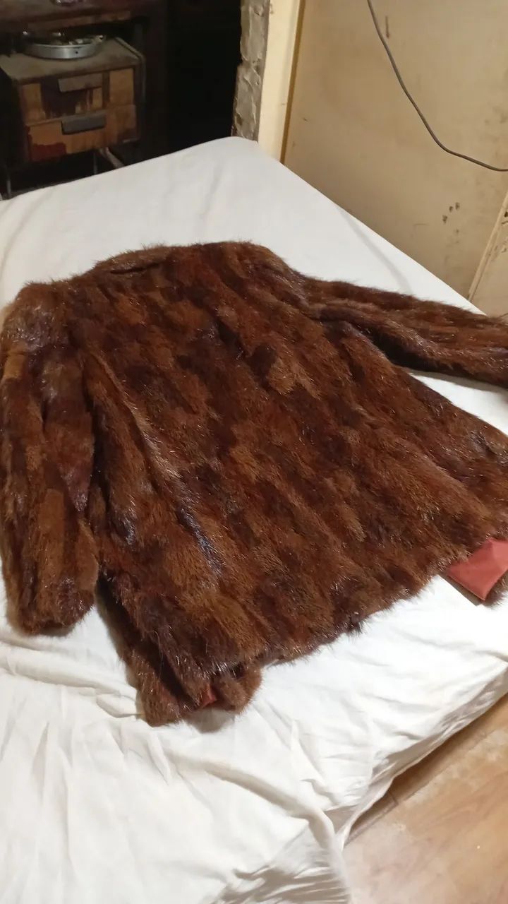 VENDO UM CASACO DE PELE  - Foto 2
