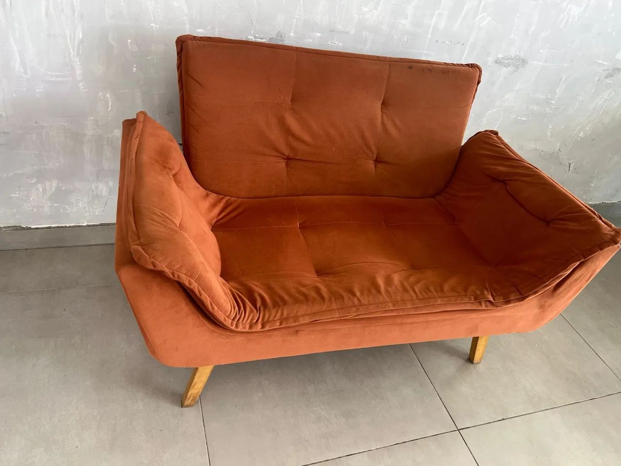 Retro Sofa65580436596610120