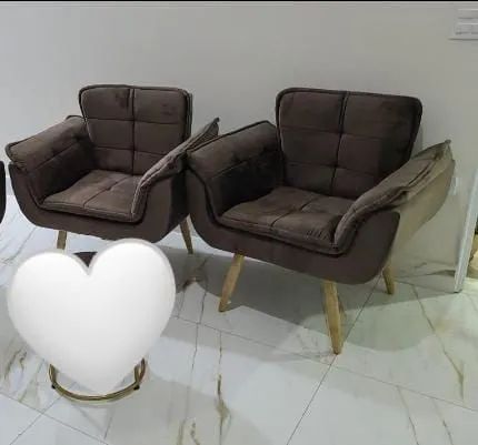 Poltronas Opala Luxo o valor 350,00 cada uma  - Foto 2