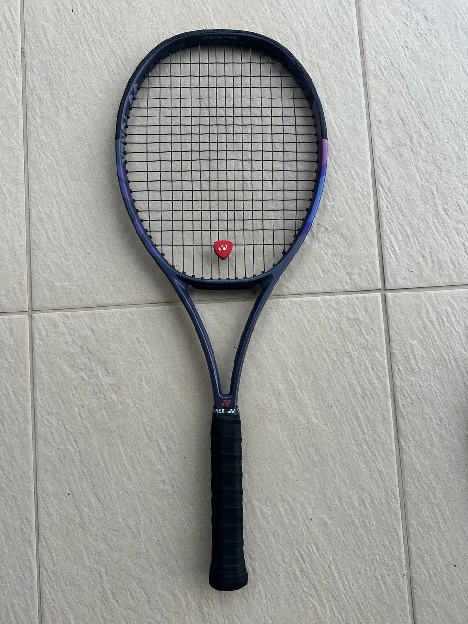 Vendo Raquete Yonex Percept 97 L3 2026  - Foto 4