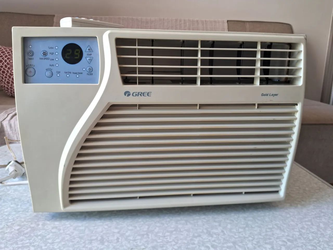 Ar condicionado de janela eletrônico 7000 BTUS - Foto 2