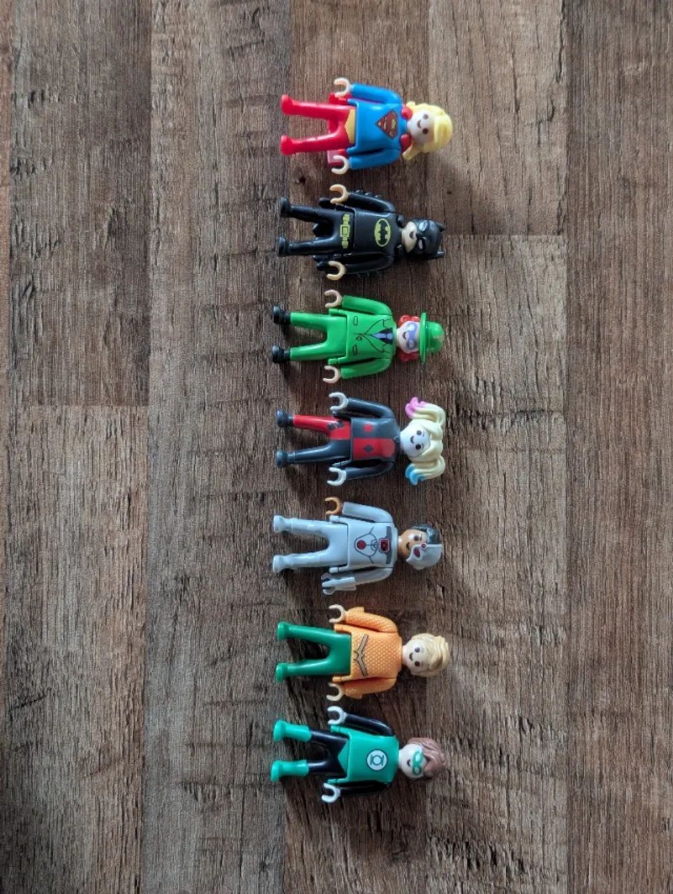 Kinder Ovo DC Playmobil (somente todos juntos) - Foto 4