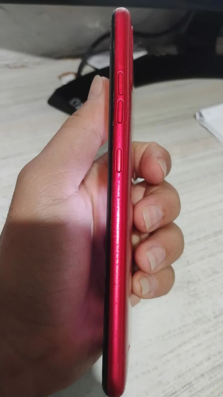 Celular semi novo 