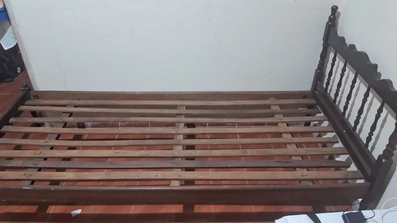 Cama de solteiro 