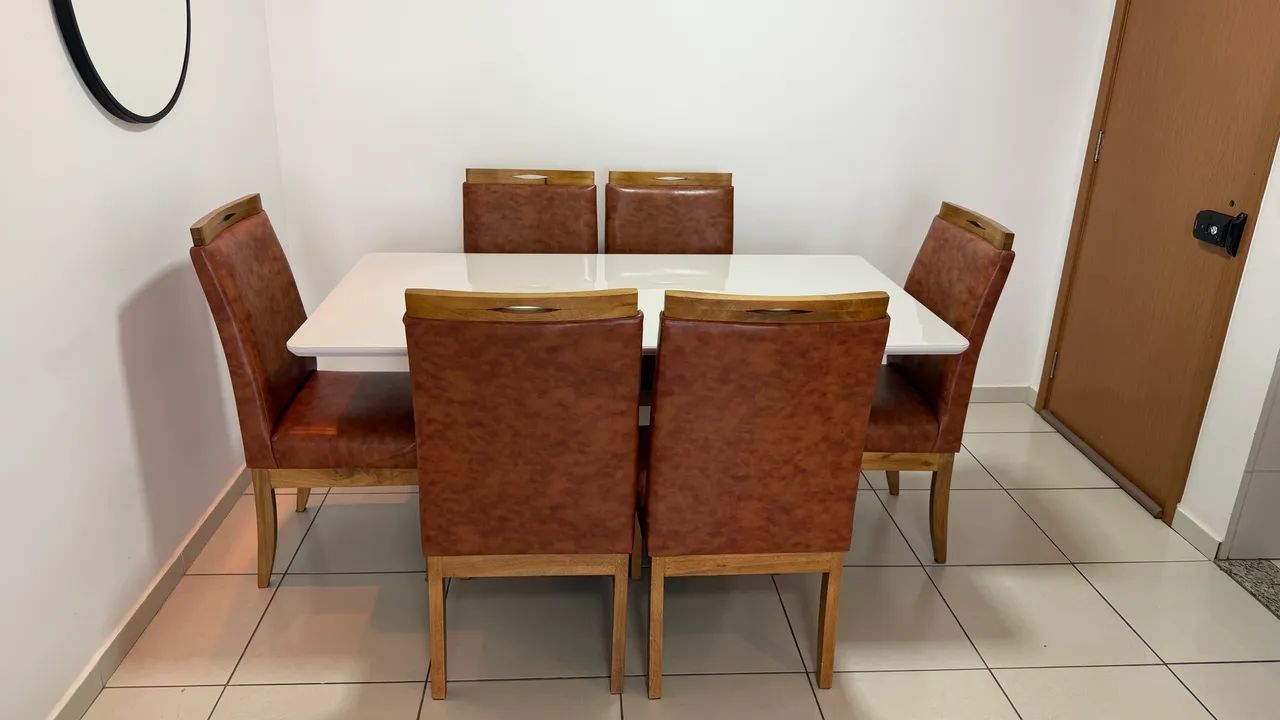 Mesa de jantar com 6 cadeiras - Foto 3