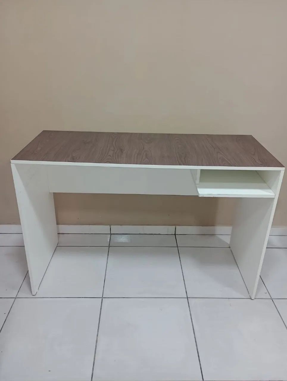 Vendo duas escrivaninha. - Foto 2