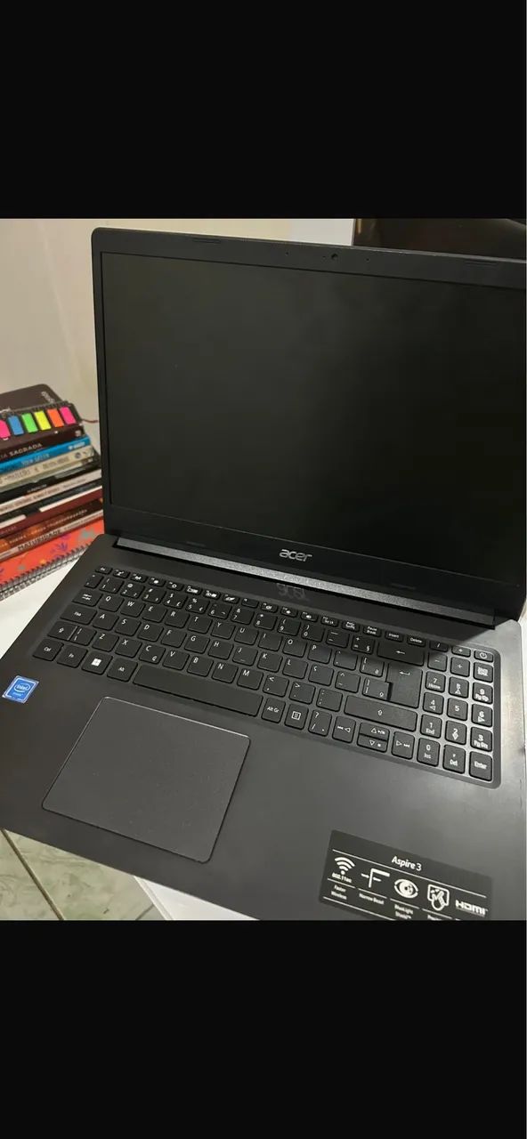 Vende-se Notebook semi novo 