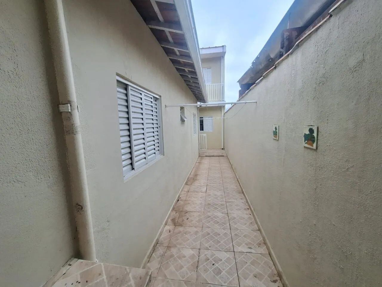 CASA TERREA COM 3 QUARTOS E 1EDICULA FL26 - Foto 4