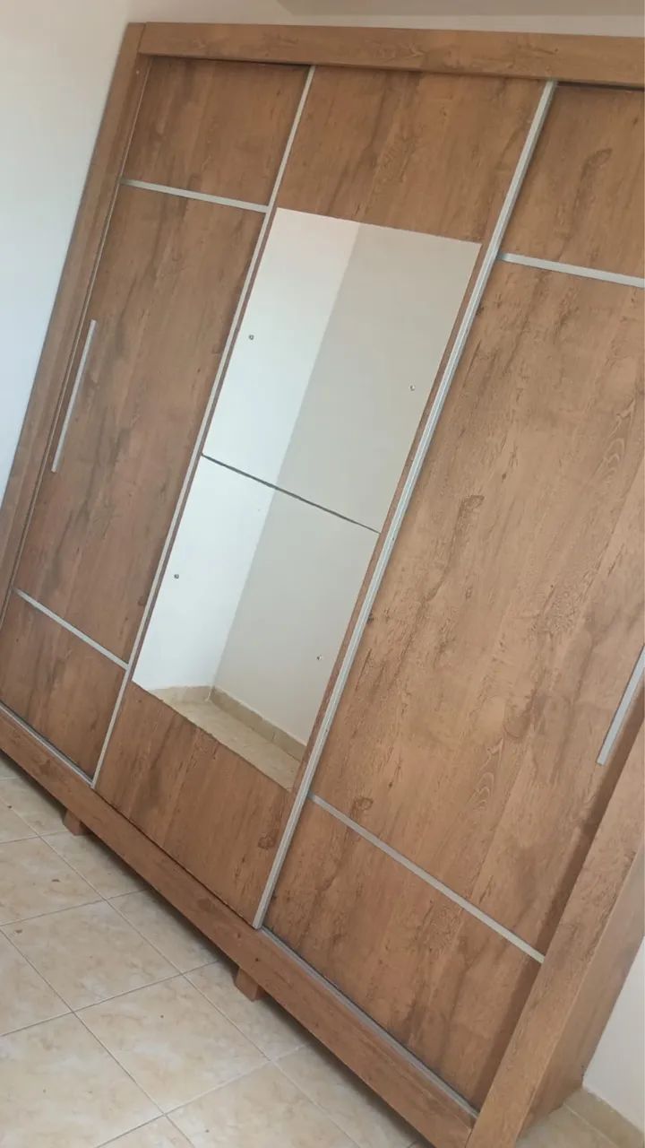 Guarda roupa de casal