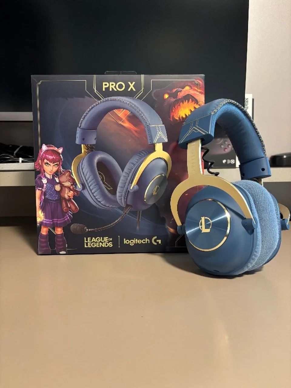 Fone De Ouvido Headset Gamer Logitech Pro X Edicão League of Legends LOL