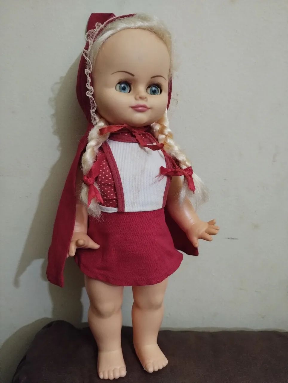 Boneca Chapeuzinho Vermelho da ATMA.