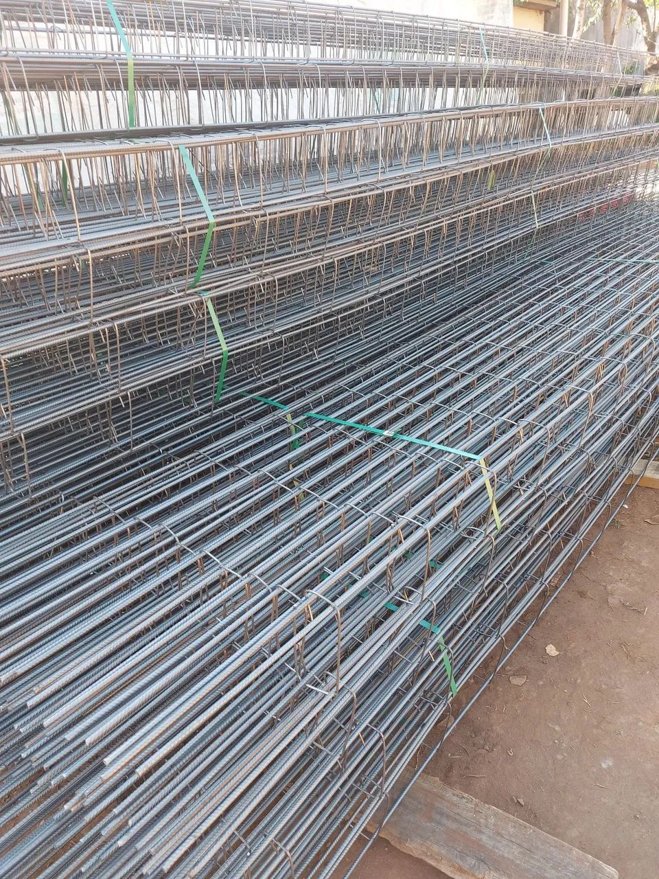 5/16-inch Iron Column, 6 Meters Long (7x14 cm or 7x17 cm)