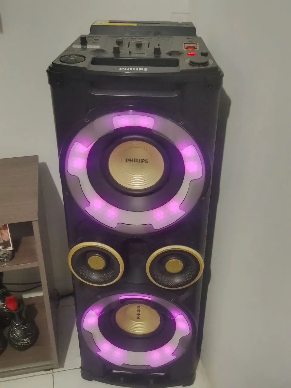 vendo um som philips