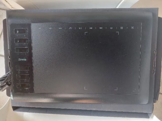 MESA DIGITALISADORA ZINNIA 360 X 240 MM NOVA SEM USO