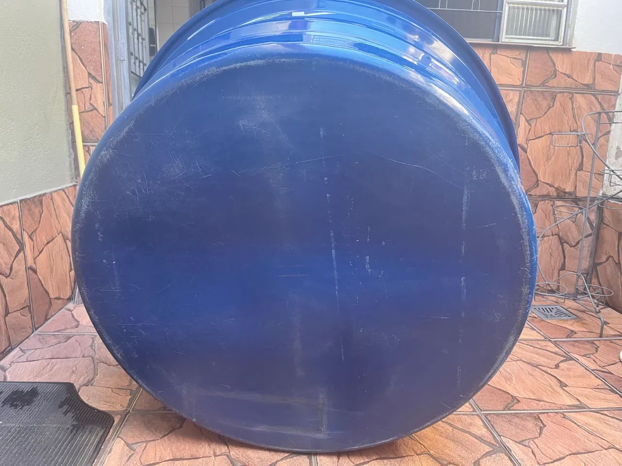 Caixa d?água 500L com pequeno furo para reparo - Foto 2