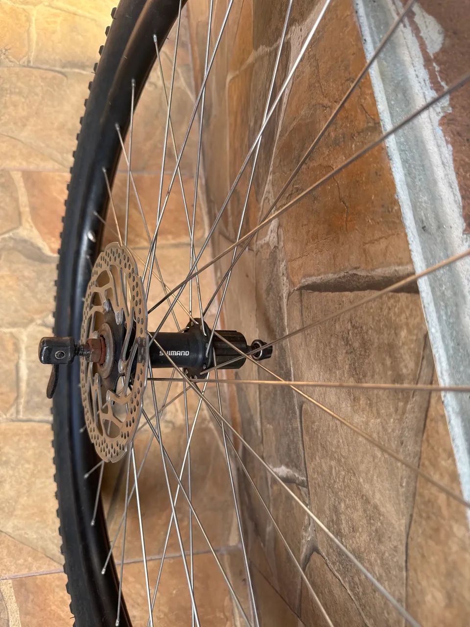 Rodas shimano aro 29 com pneus e discos - Foto 3
