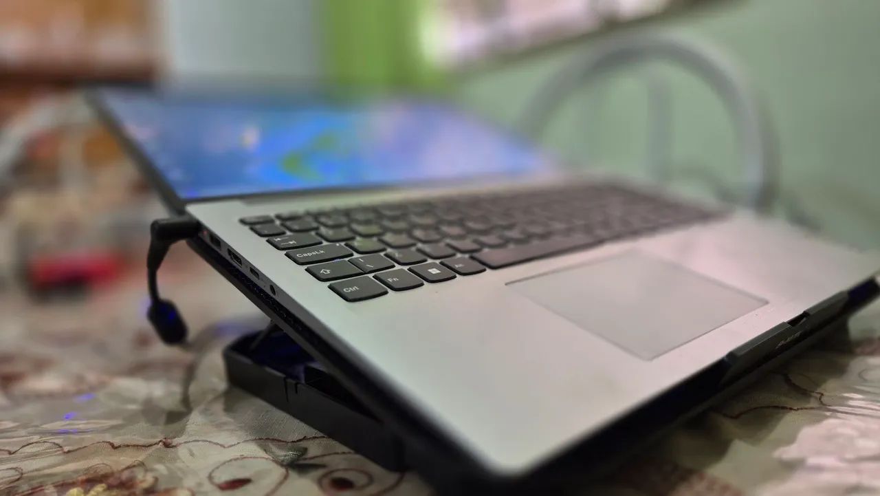 Notebook Lenovo IdeaPad 1 15IAU7  - Foto 3
