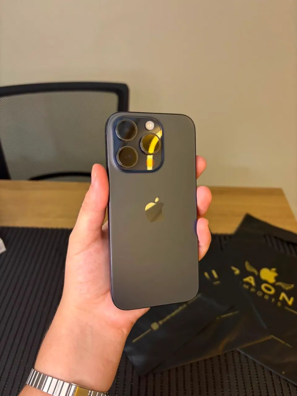 iPhone 15 Pro 128GB - Bateria 86% - Impecável - Foto 3