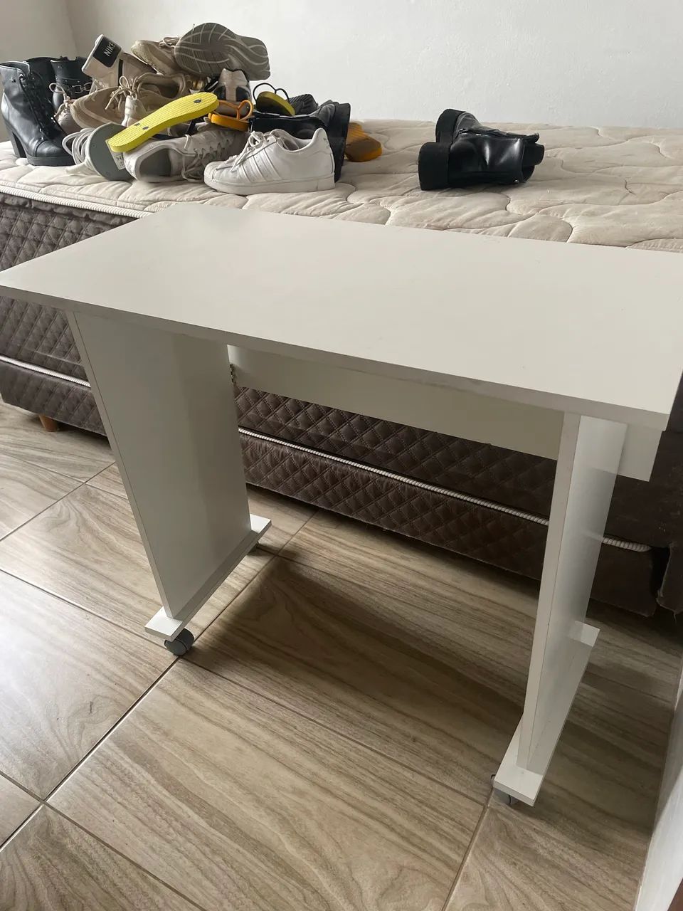 Mesa de estudos - Foto 3