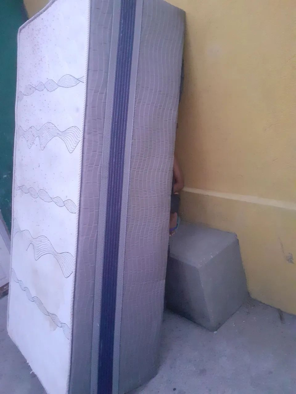 Cama box de solteiro 