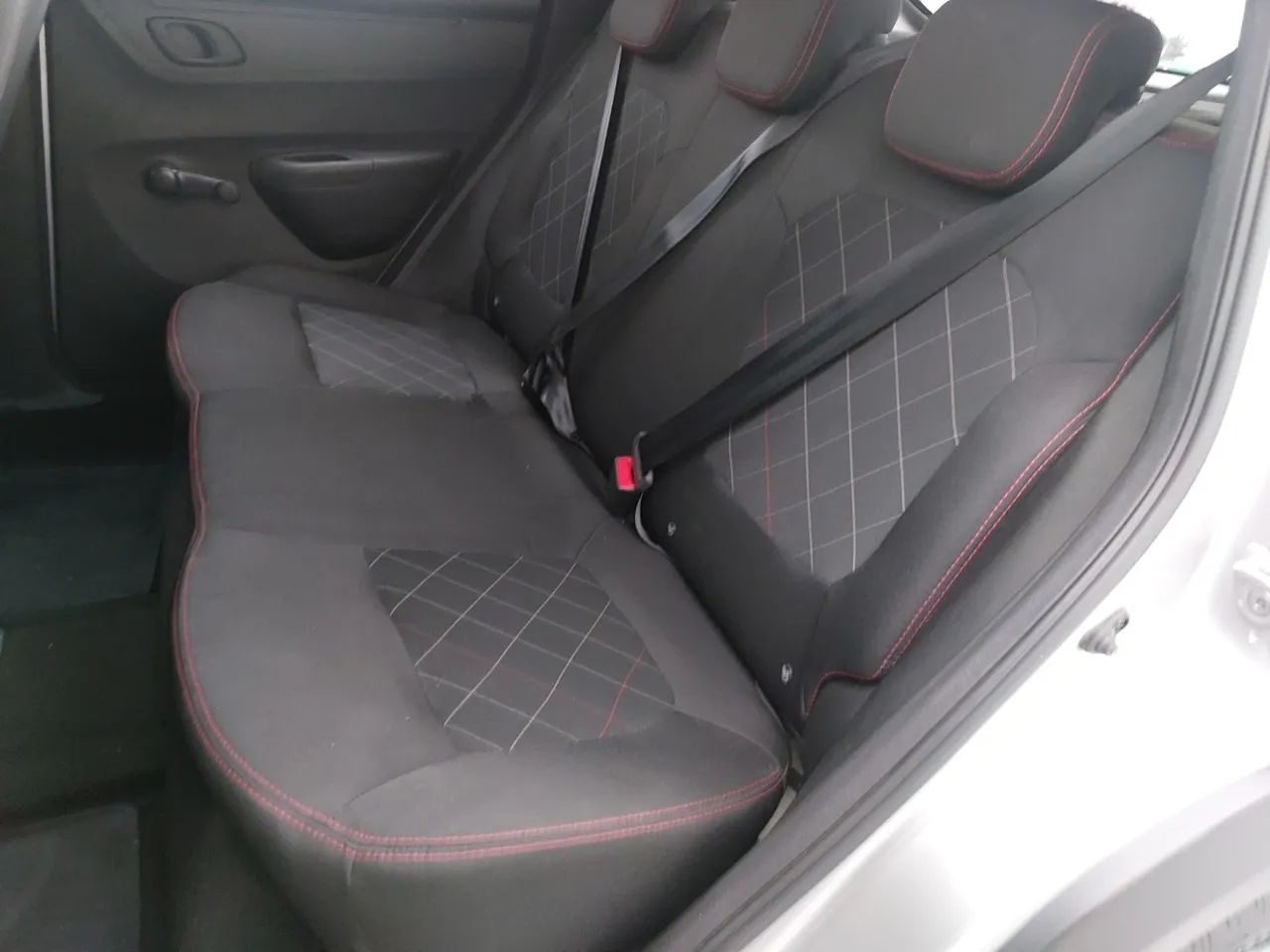 Renault Kwid 1.0 Zen, foto 17 de 18