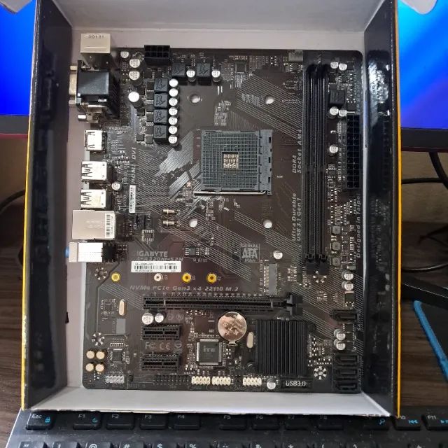 Placa Mãe Gigabyte AM4 A320 - Foto 2
