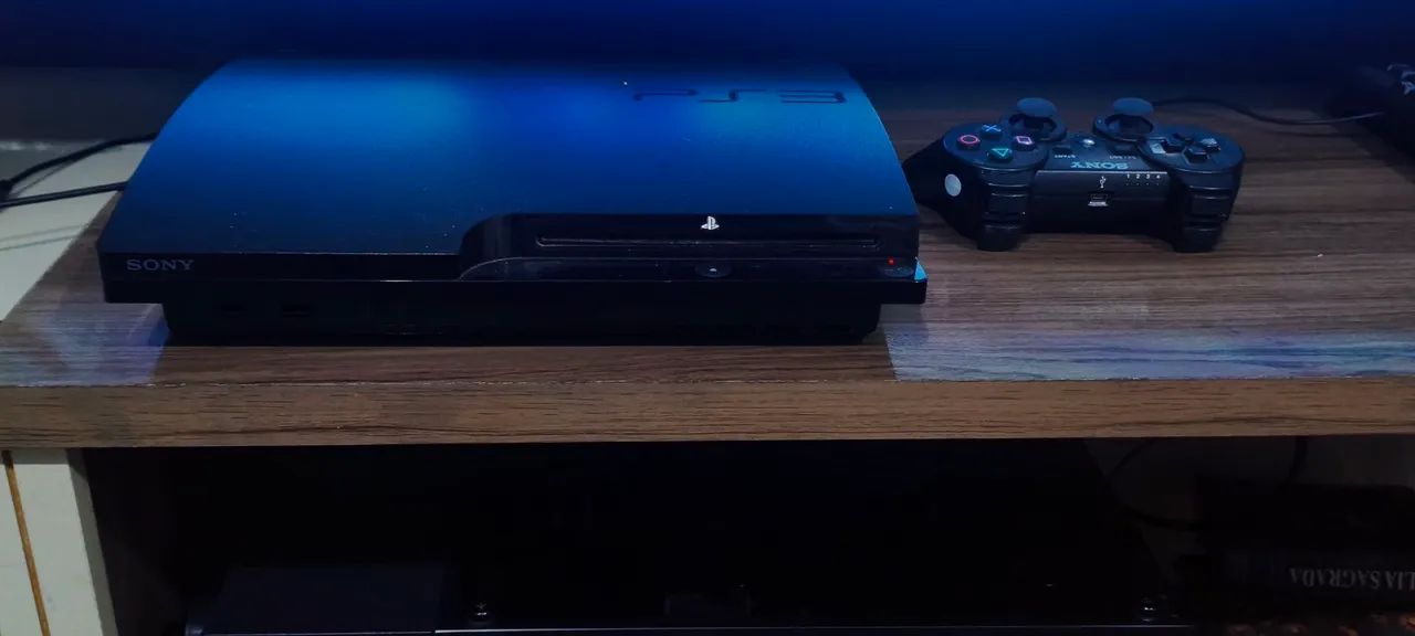 PLAYSTATION 3 SLIM 