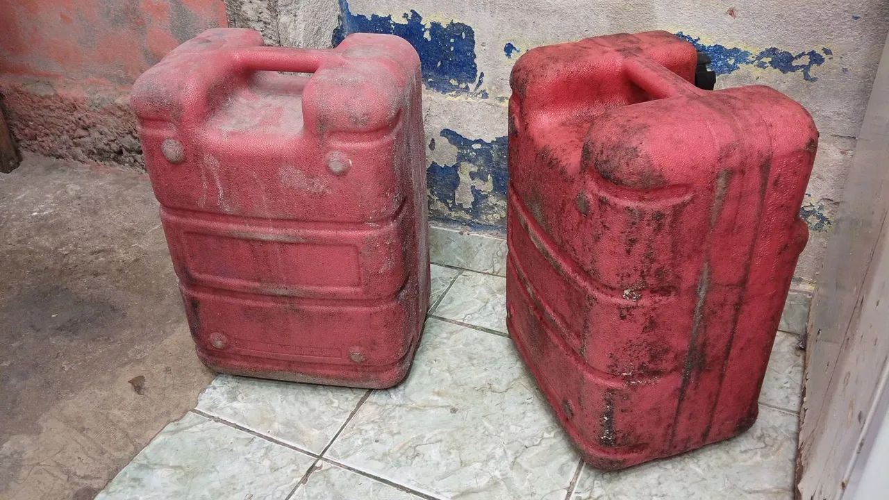 Tanques de combustível 