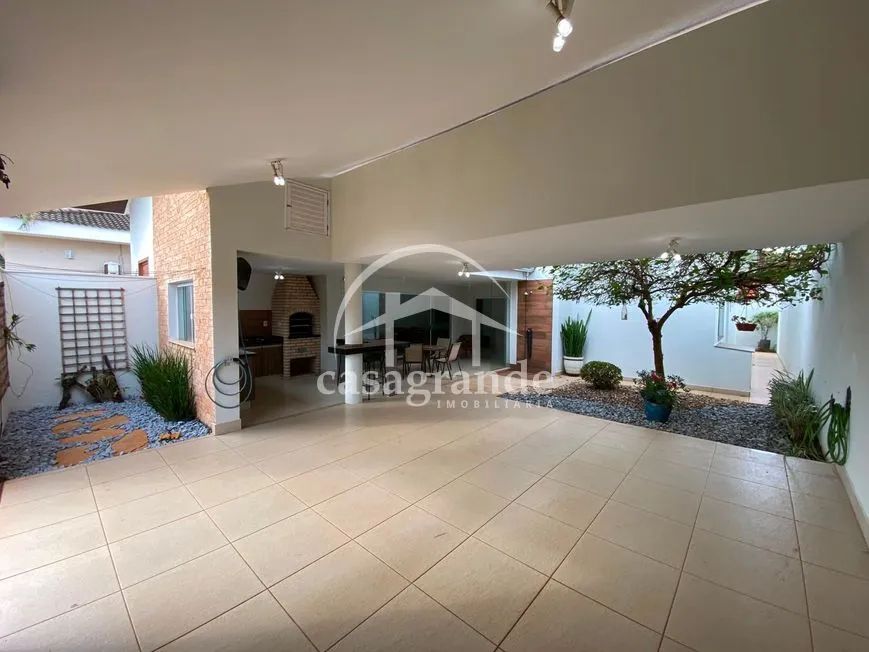 Aluguel Casa em condomínio NOVA UBERLANDIA