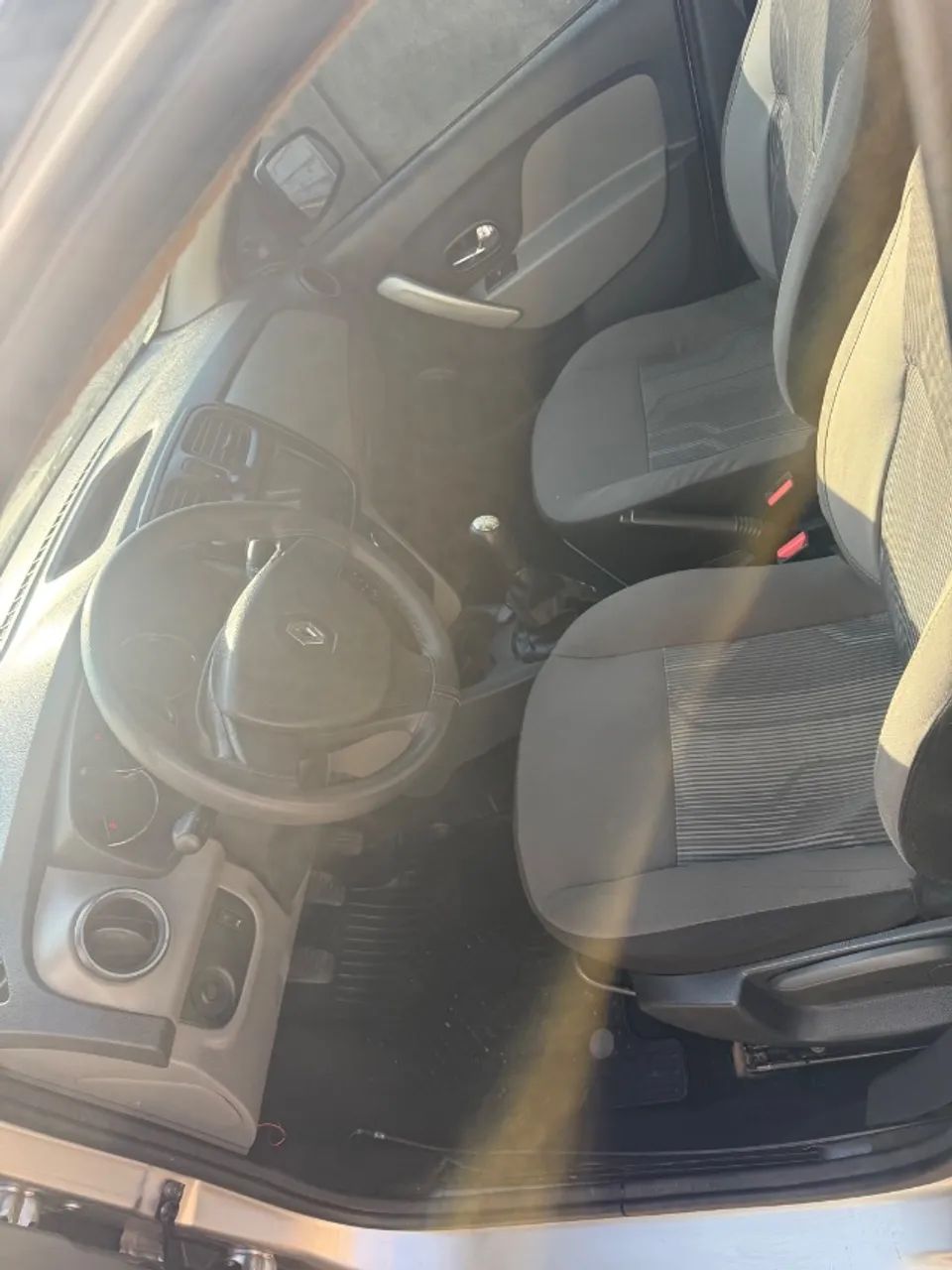 Renault Logan Expression Hi-flex 1.6 8V 4P 2014 - Foto 5