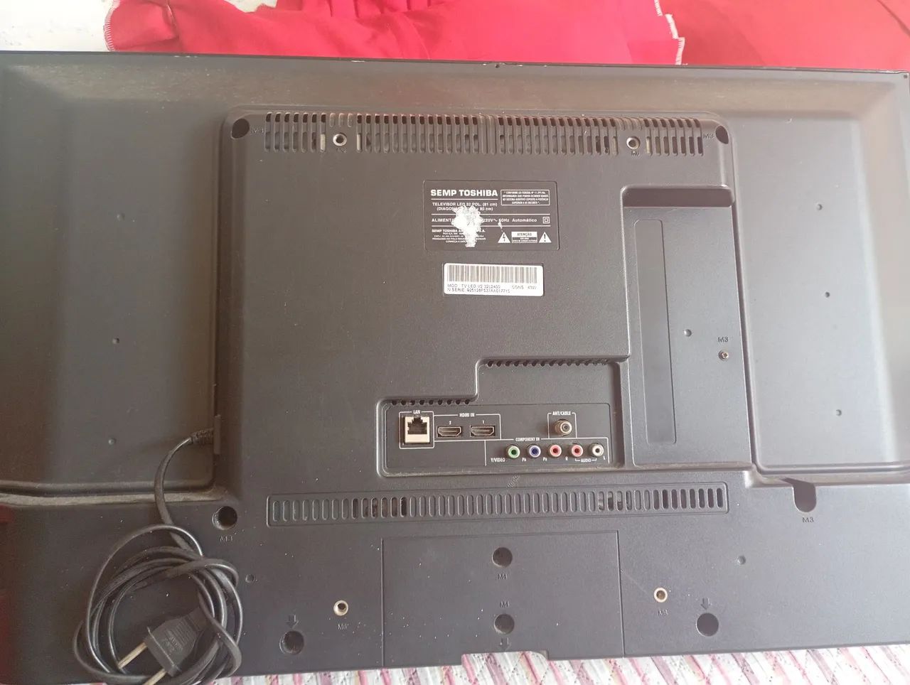 Vendo tv 32 polegadas com defeito na placa 
