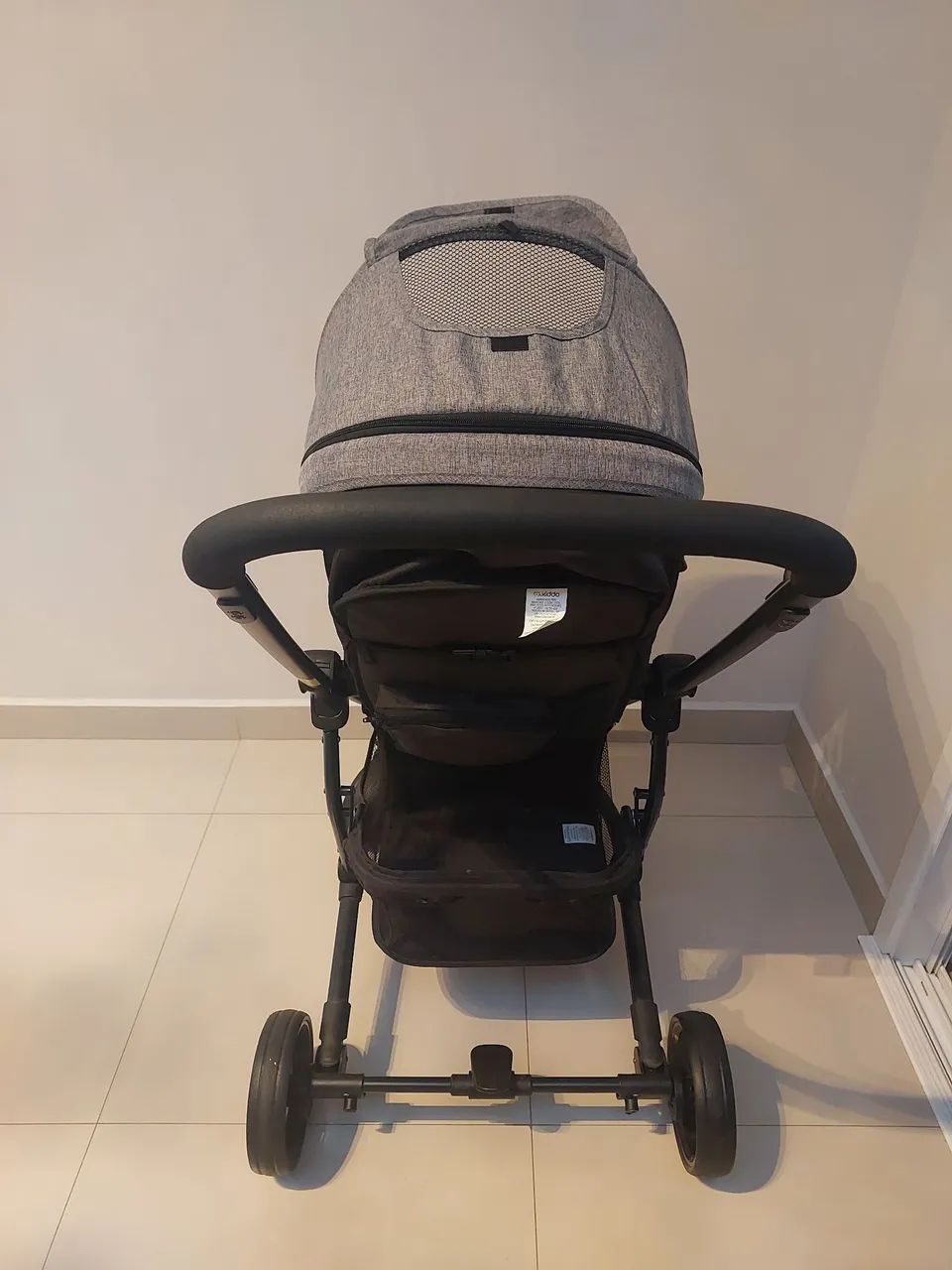 Carrinho de bebe + bebê conforto e base Kiddo - Foto 2