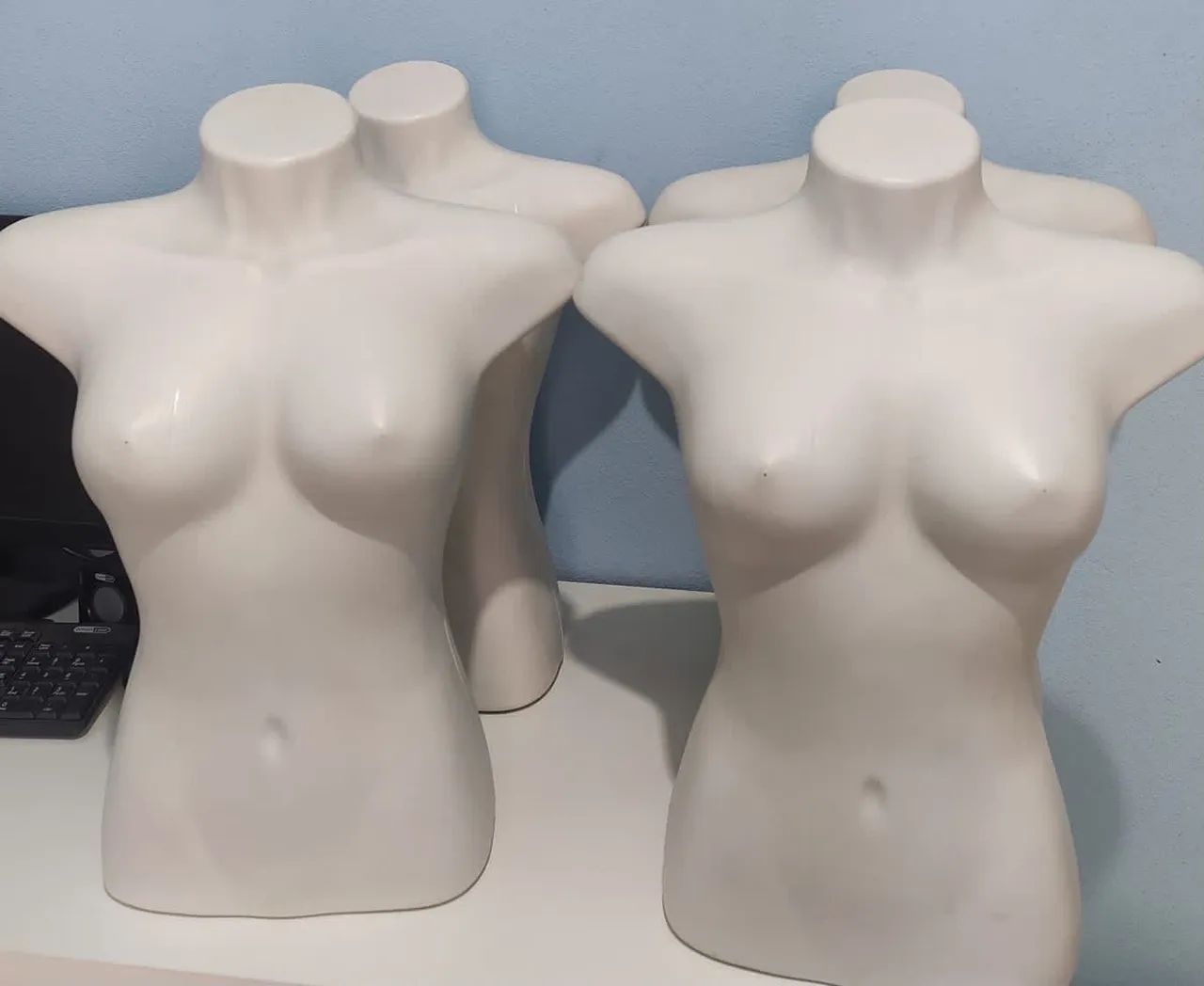 Manequins corpo inteiro e busto 