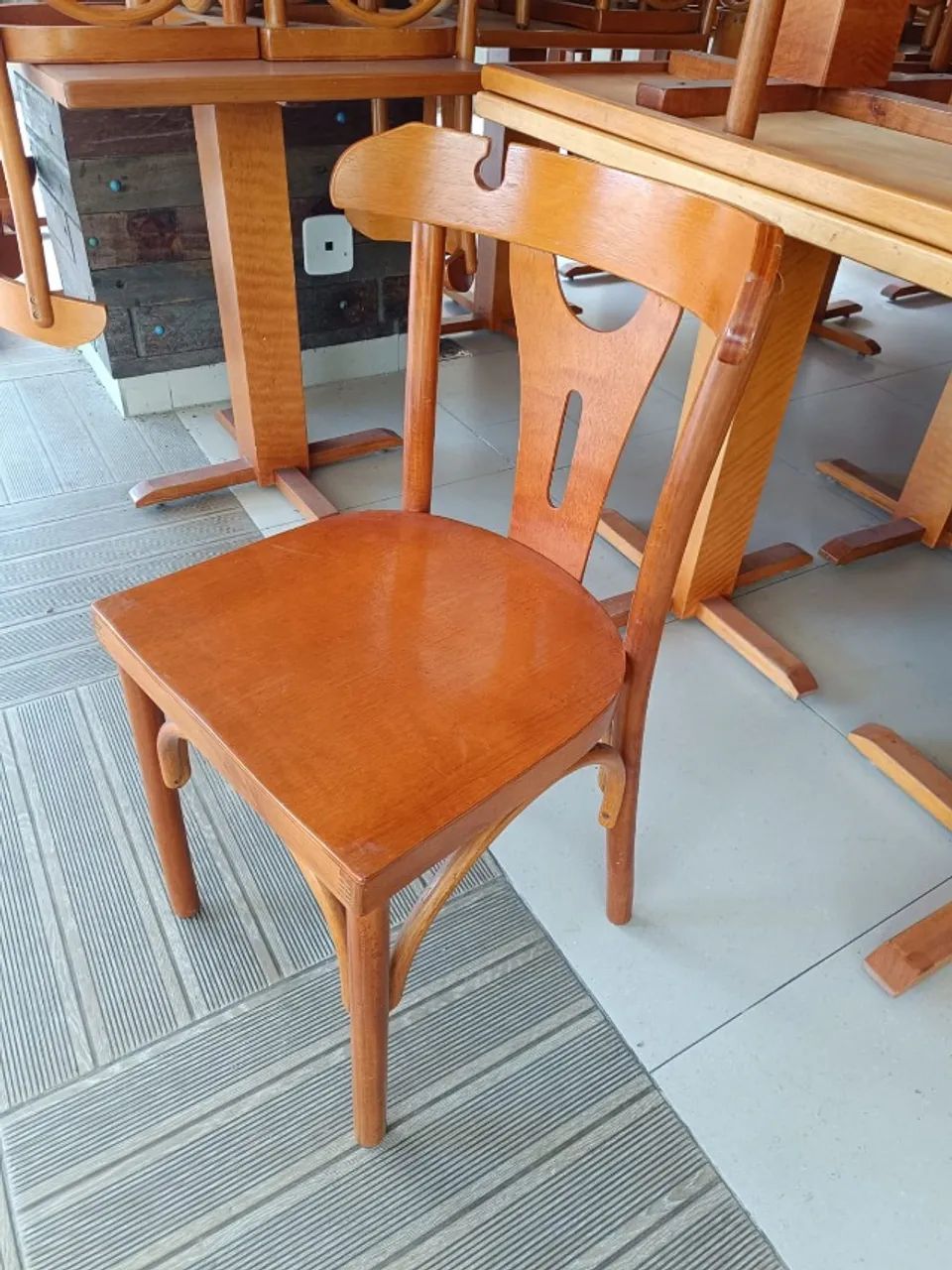 Mesas e Cadeira para Restaurante - Foto 2