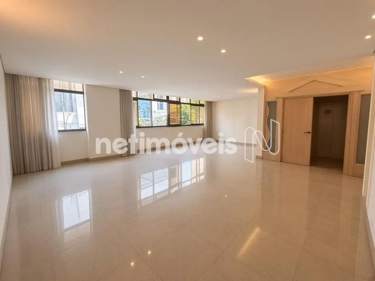 Apartamento de 312 m²; com 4 quartos e 3 vagas no Santo Agostinho. - Foto 2
