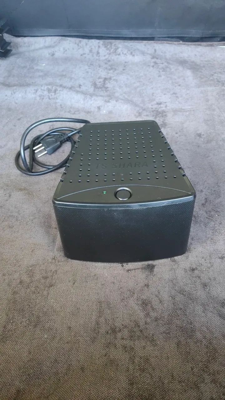Estabilizador 1000VA Bivolt black