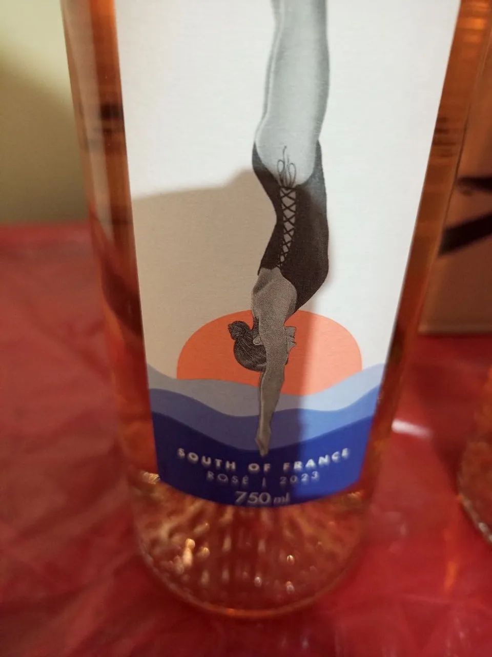 Vinho Hampton water Bon Jovi  - Foto 4