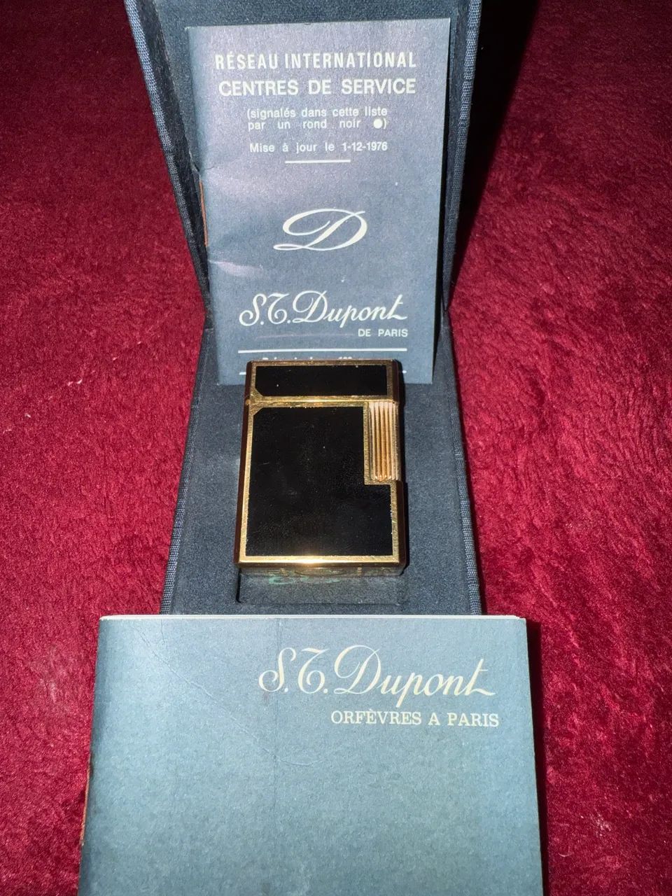 um clássico da marca S.T. Dupont, isqueiros de luxo