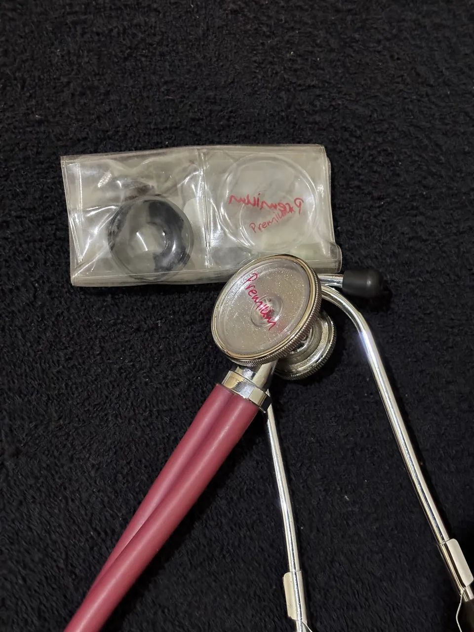 Kit Esfigmomanômetro e Estetoscópio Premium Usados - Foto 2