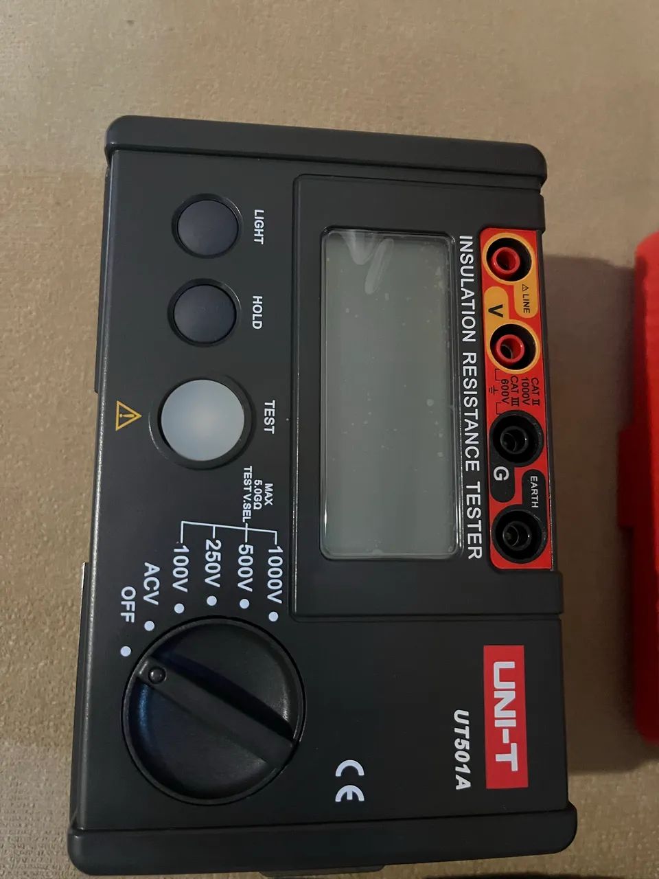 Testador de resistência e isolamento UNI-T  - Foto 2