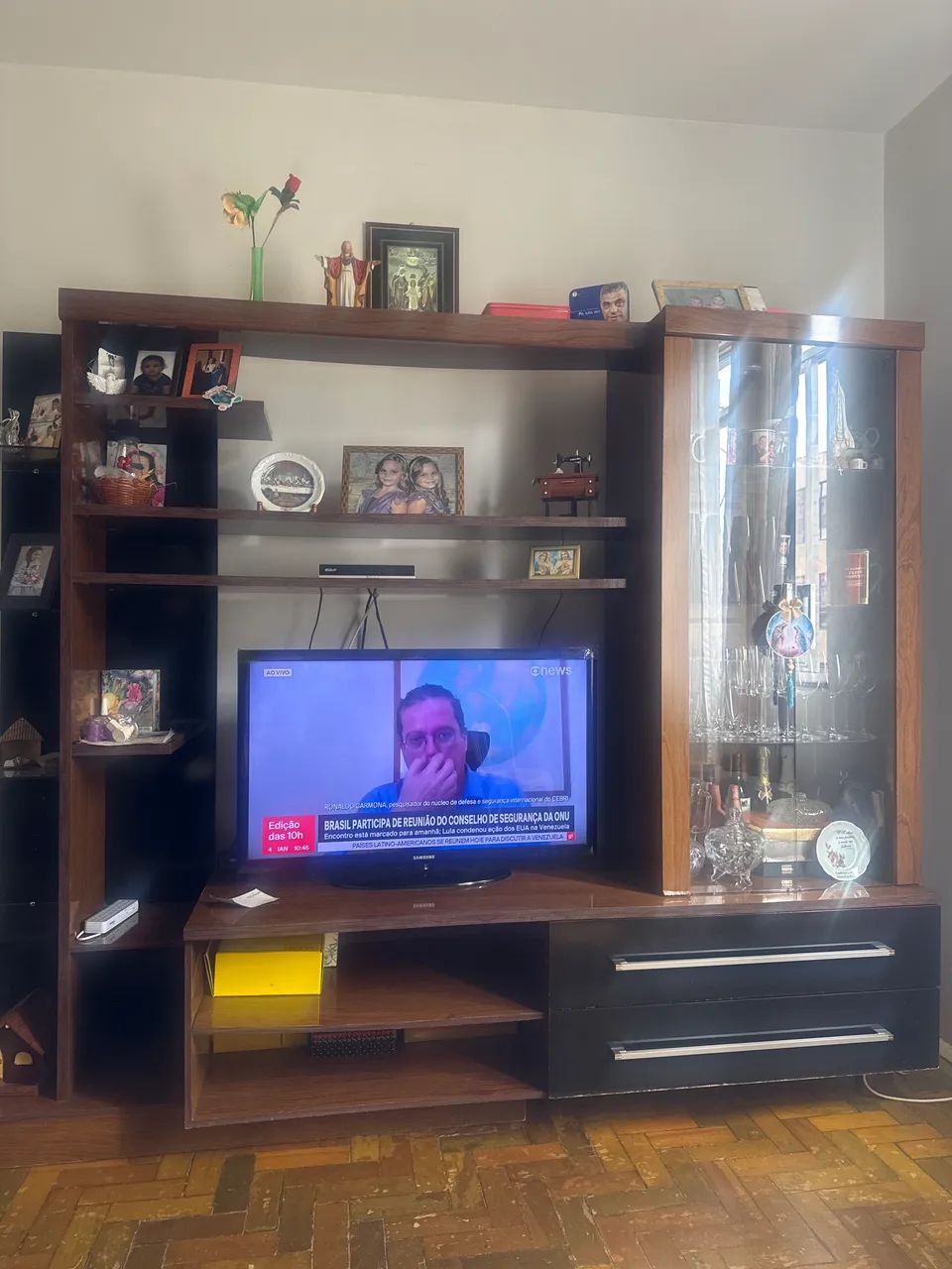 Vendo linda estante  - Foto 2