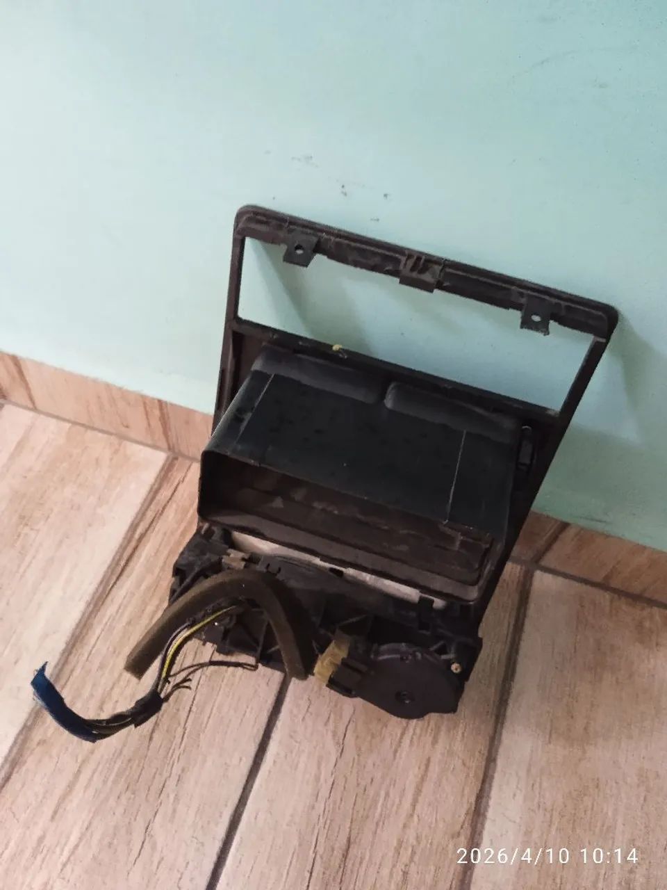 Moldura Central Difusor AR VW Gol/ParatiG2 Bola  - Foto 3
