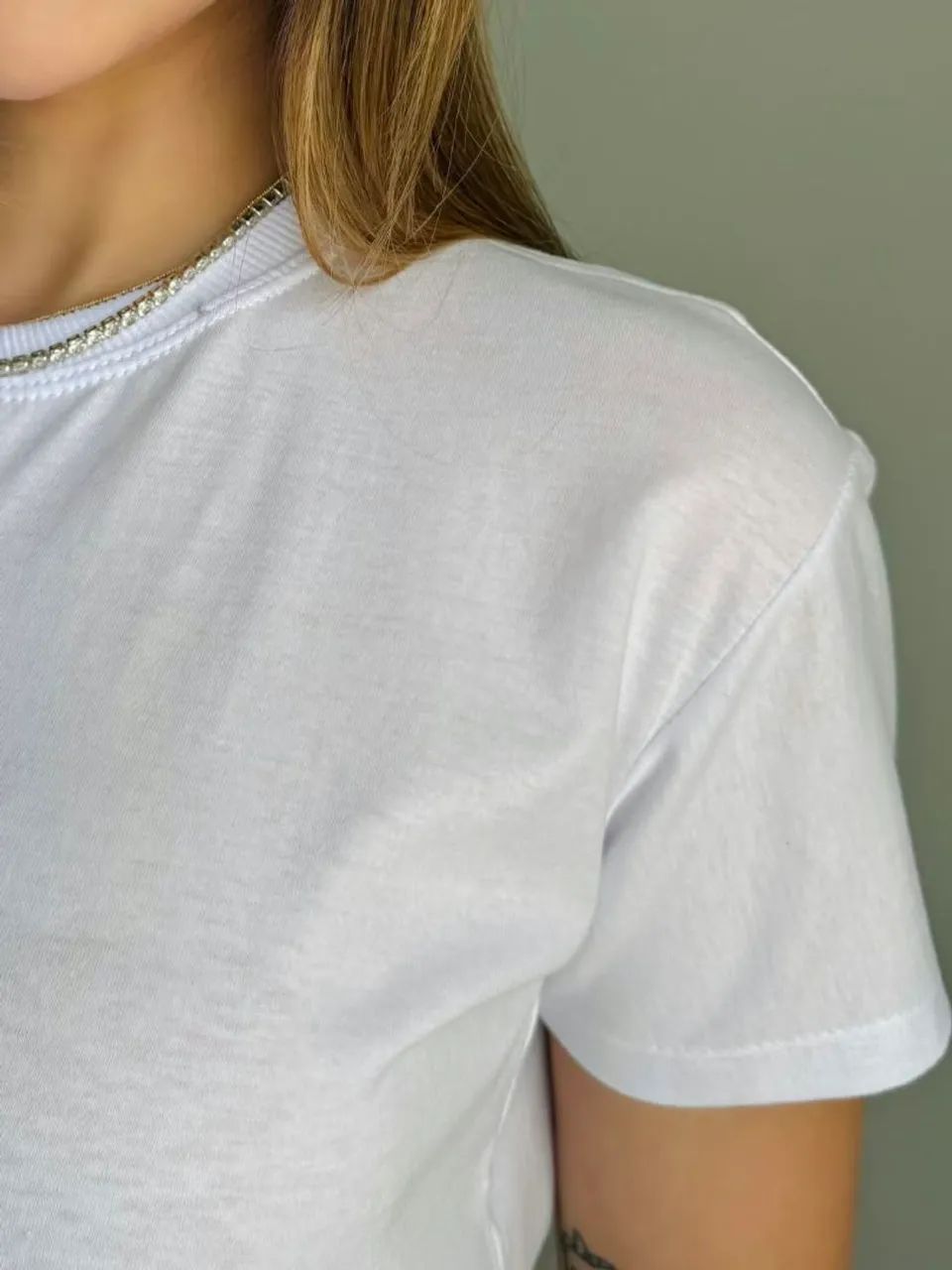 T Shirt Basic sem Estampa Feminina - Foto 2