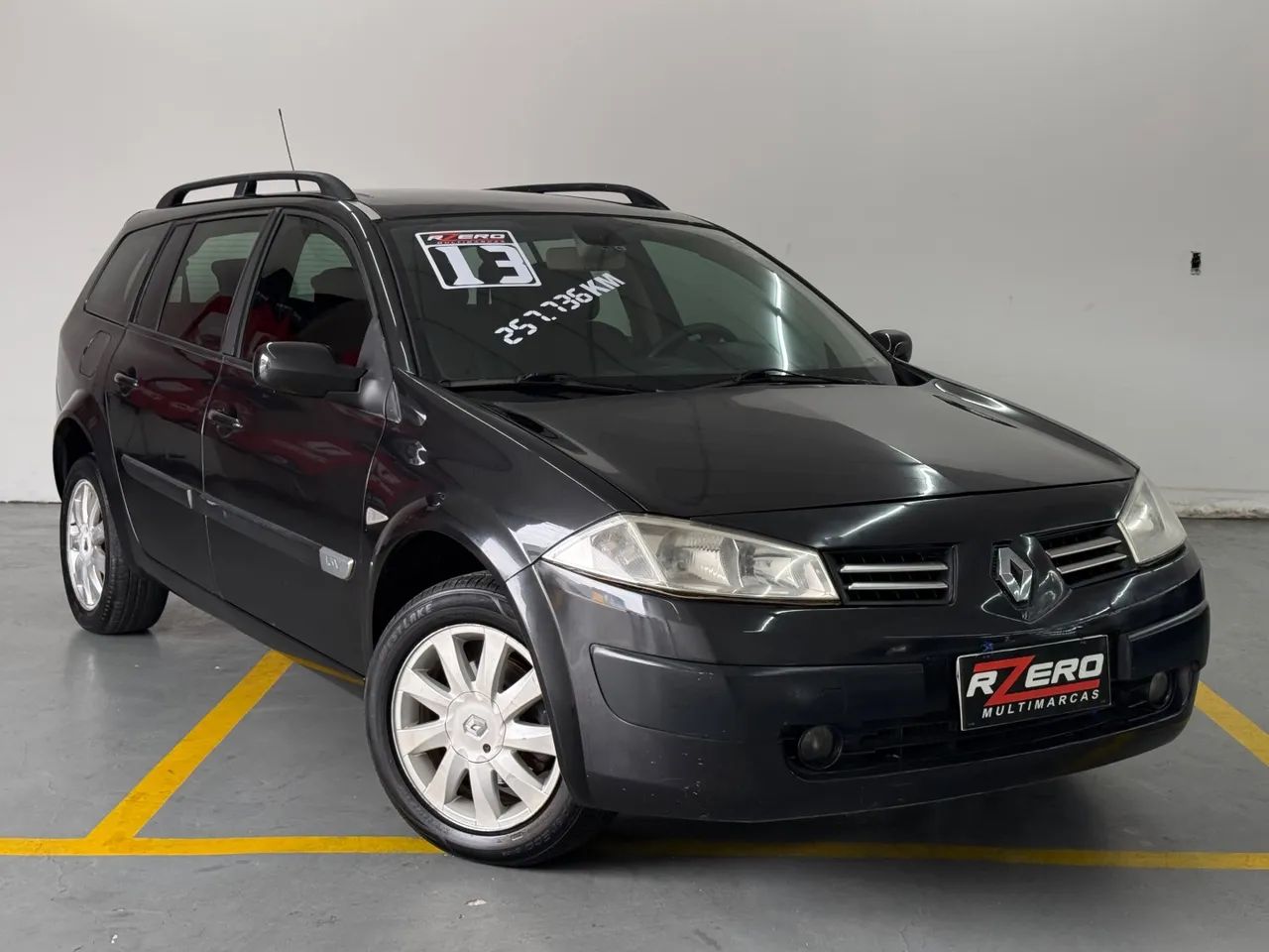 Renault Megane Megane Grand Tour Dynamique 2.0 16V Mec. 2013