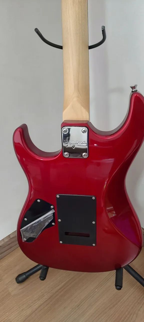 Guitarra Tagima vermelha / praticamente nova  - Foto 6