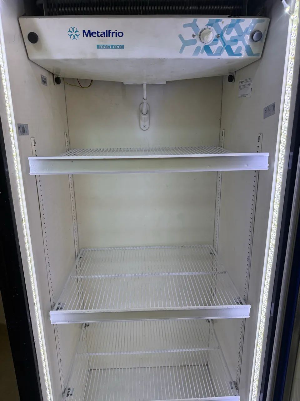 Expositor de bebidas METALFRIO VB40R - Foto 4