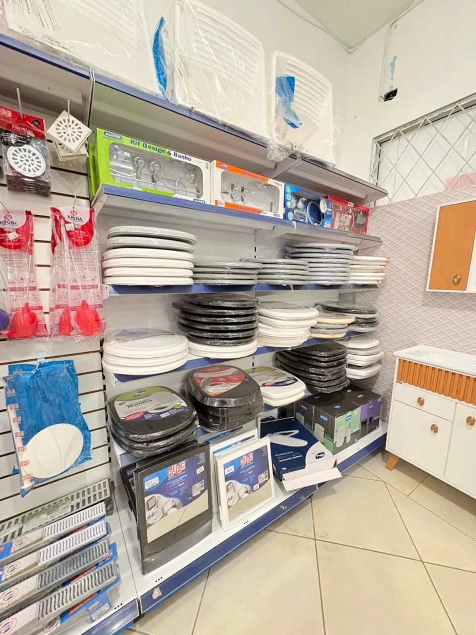 Oportunidade de negócio, material de construção em funcionamento! 